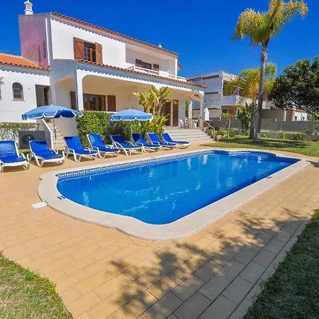 Casa Palmeiras By Ocvillas * Αλμπουφέιρα